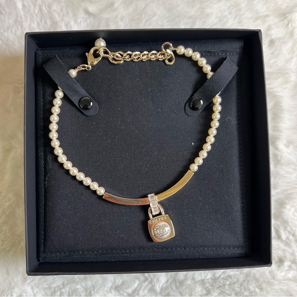 Chanel chocker - Picture 2 of 4